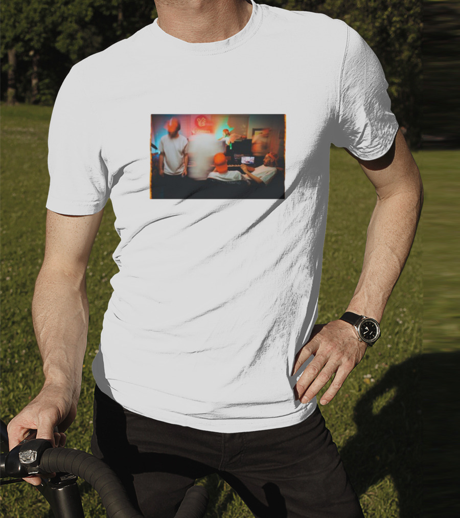 "Evidence Unlearning Studio Orange Hat Musicians In Creative Space" T-Shirt