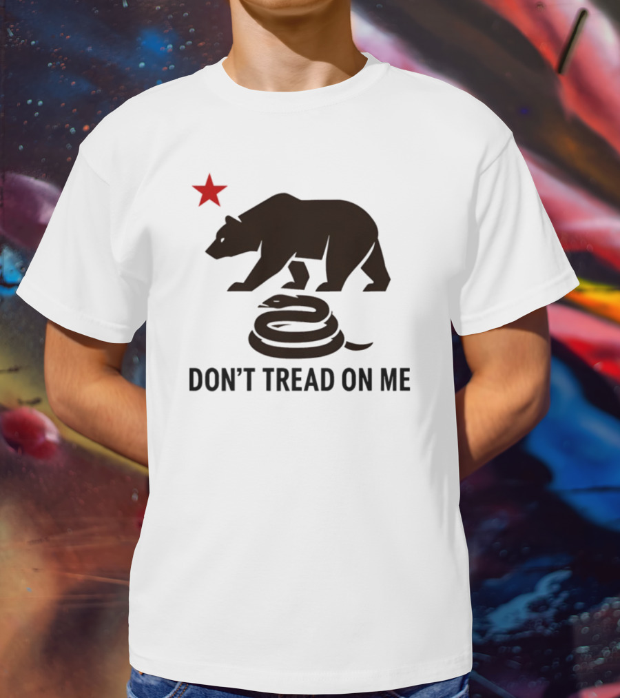 California Bear Tyrant King Don't Tread On Me Symbol With Star And Snake T-Shirt