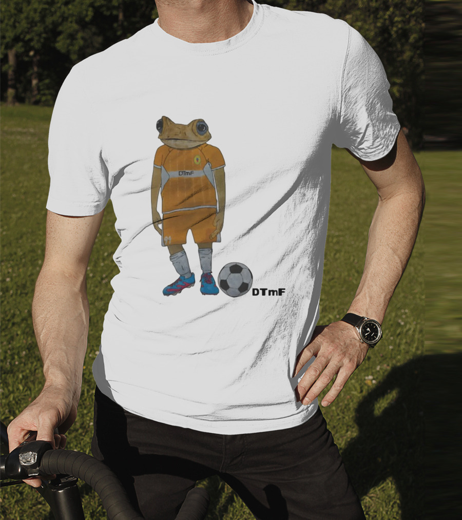 Dtmf 91 Frog Soccer Player With Ball T-Shirt
