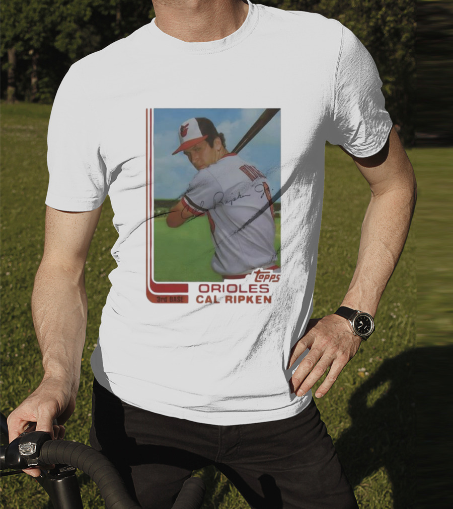Cal Ripken Jr. Baltimore Orioles Baseball Card Topps MLB Signature Player T-Shirt