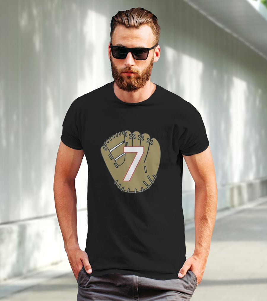 Dansby Swanson Number 7 Baseball Glove T-Shirt