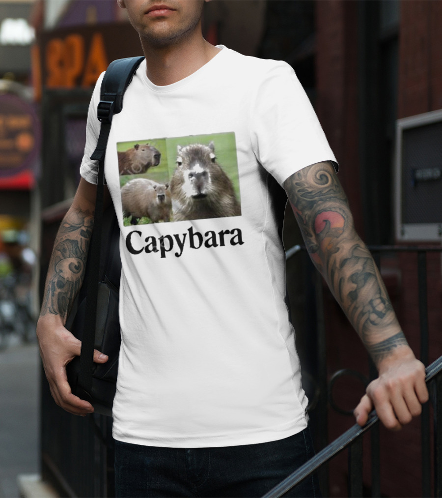 At The Moment Shop Capybara Trio Close-Up T-Shirt