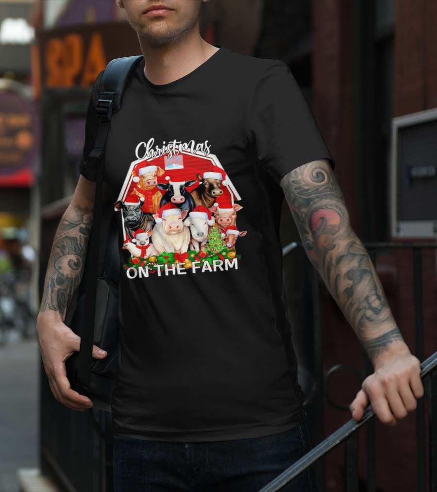 Christmas Animals Santa On The Farm T-Shirt