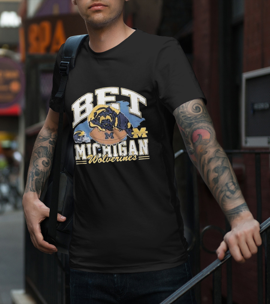 Bet Michigan Wolverines Helmet Football T-Shirt