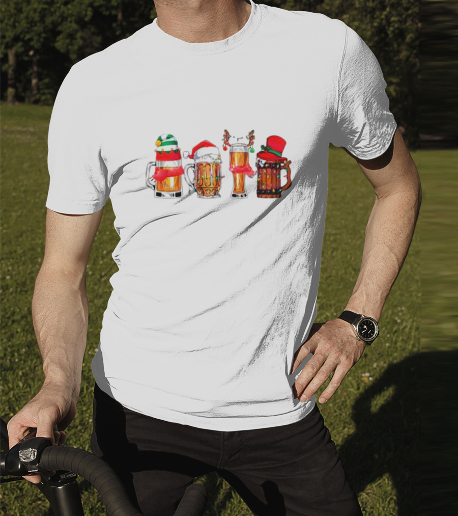 Christmas Beer Mugs Santa Hat And Holiday Decorations T-Shirt