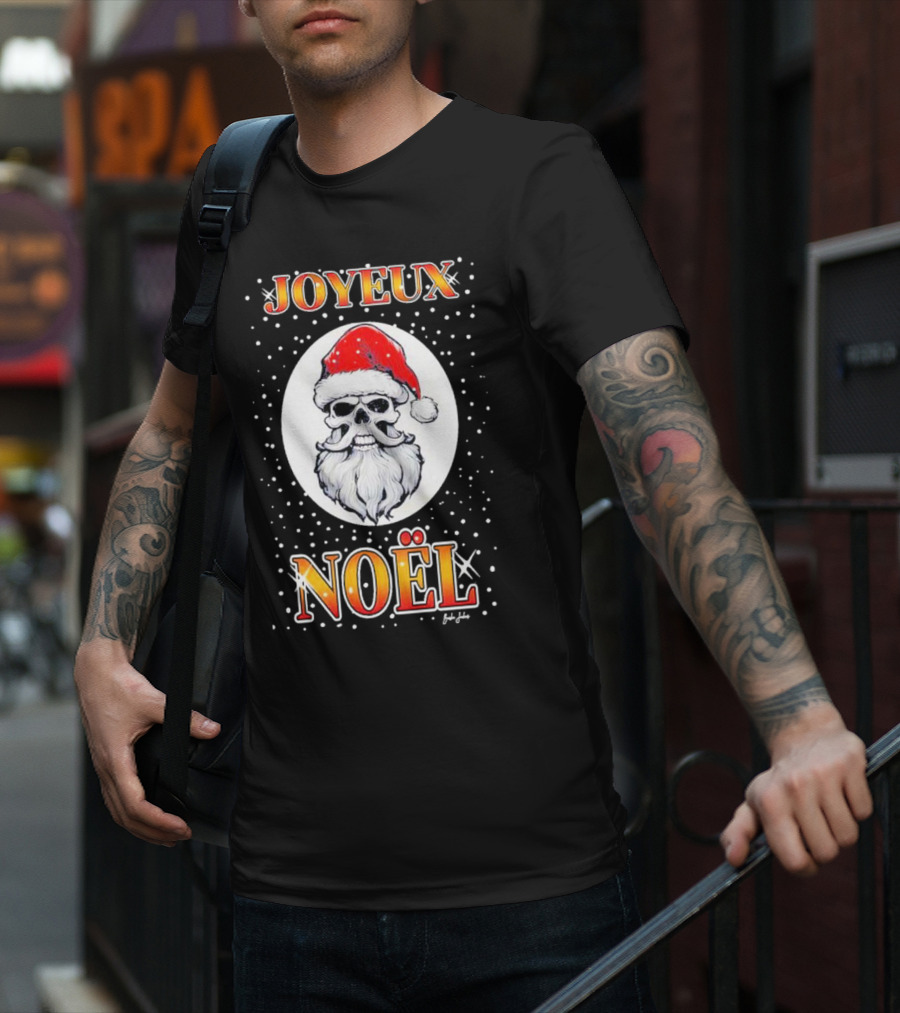 Joyeux Noël Skull Santa Hat Festive T-Shirt