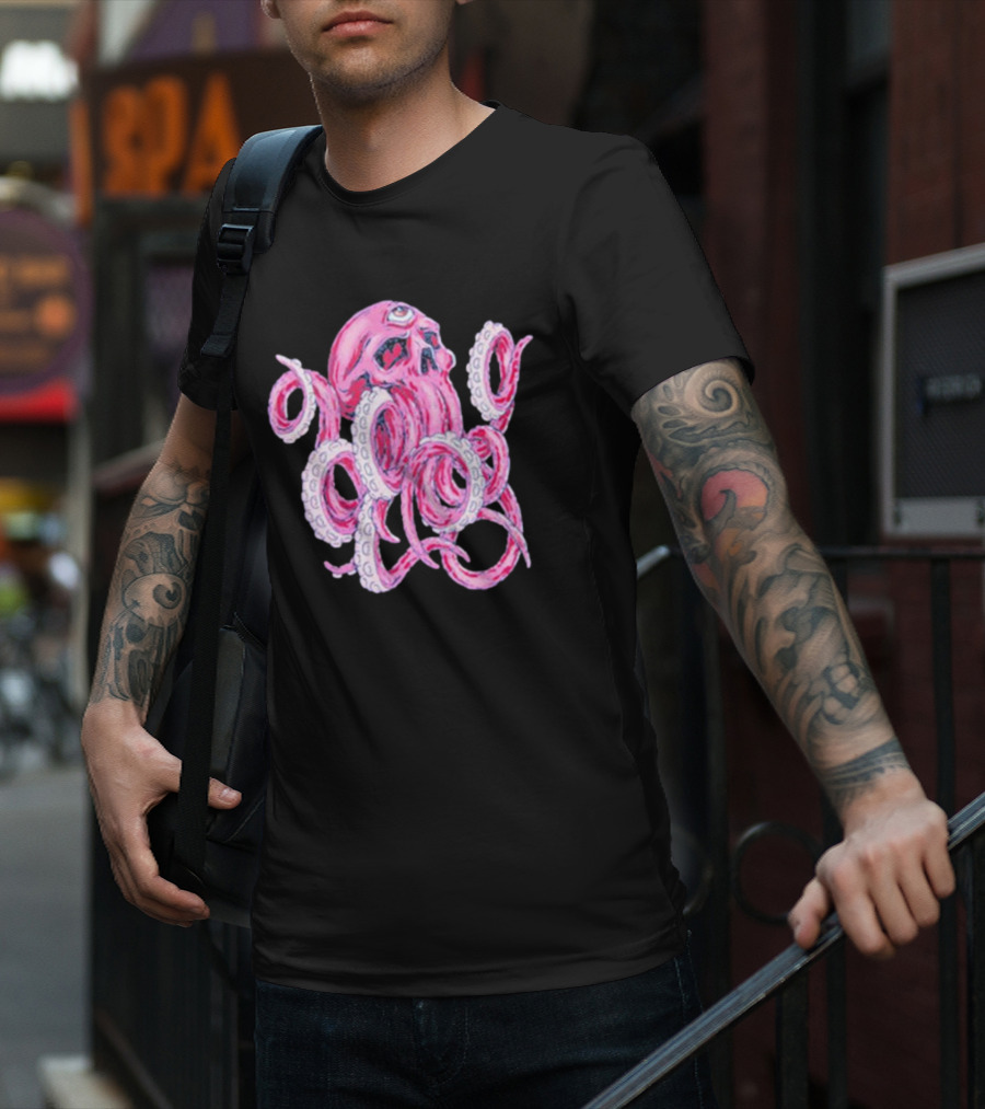 Deep Dark And Dangerous Ddd Red Octopus Skull Alien Tentacles T-Shirt