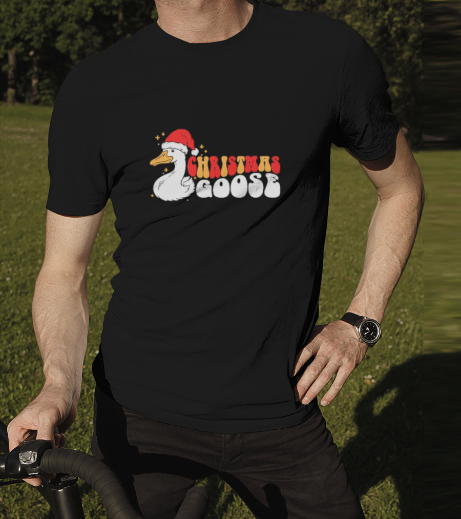 Christmas Goose Santa Hat Funny Holiday Duck T-Shirt