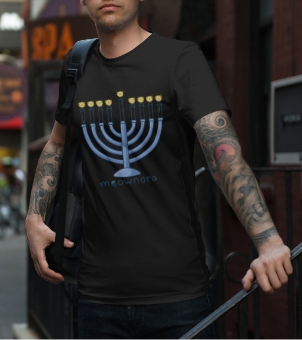 Meownora Cat Menorah Hanukkah Candles T-Shirt