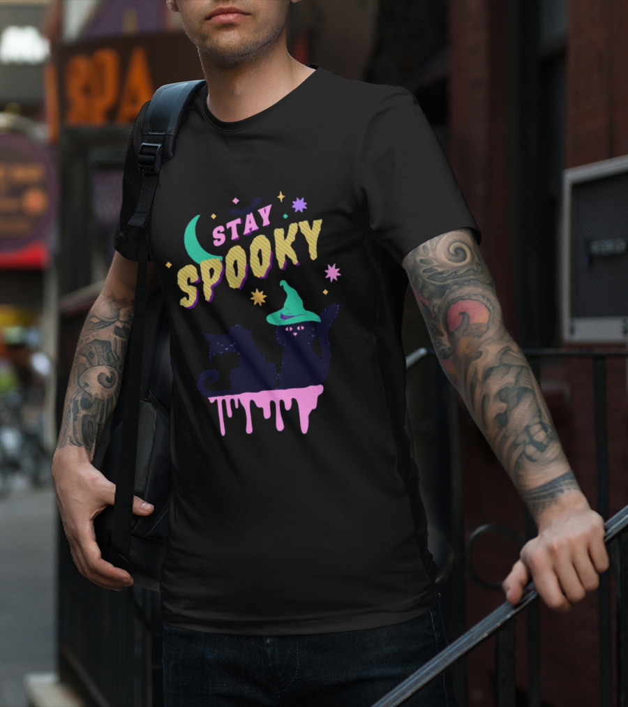 Stay Spooky Halloween Cats Moon Witch Hat Dripping Stars T-Shirt