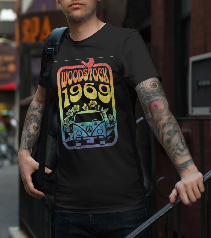 Woodstock 1969 Colorful Campervan Peace Symbol With Flowers T-Shirt