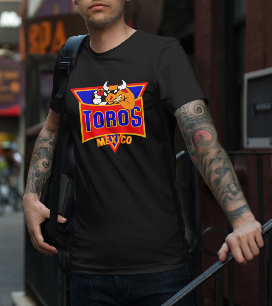 Toros Mexico Soccer Bull Emblem T-Shirt