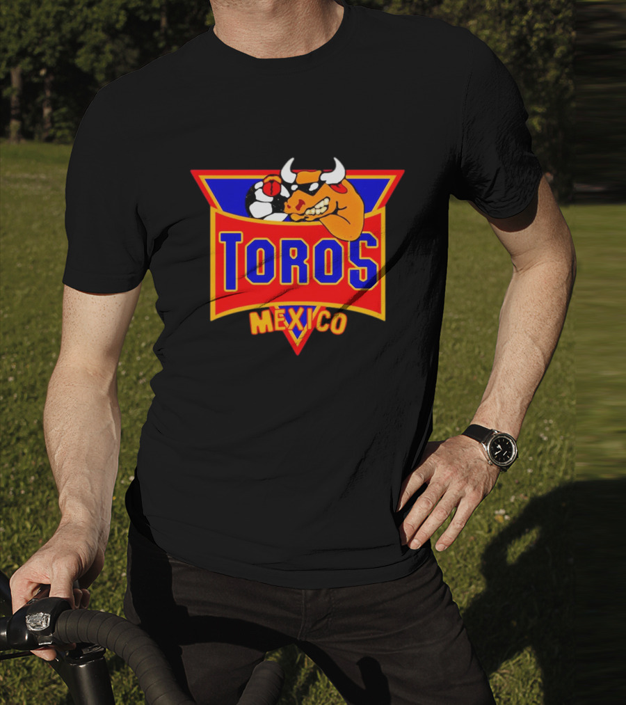Toros Mexico Soccer Bull Emblem T-Shirt