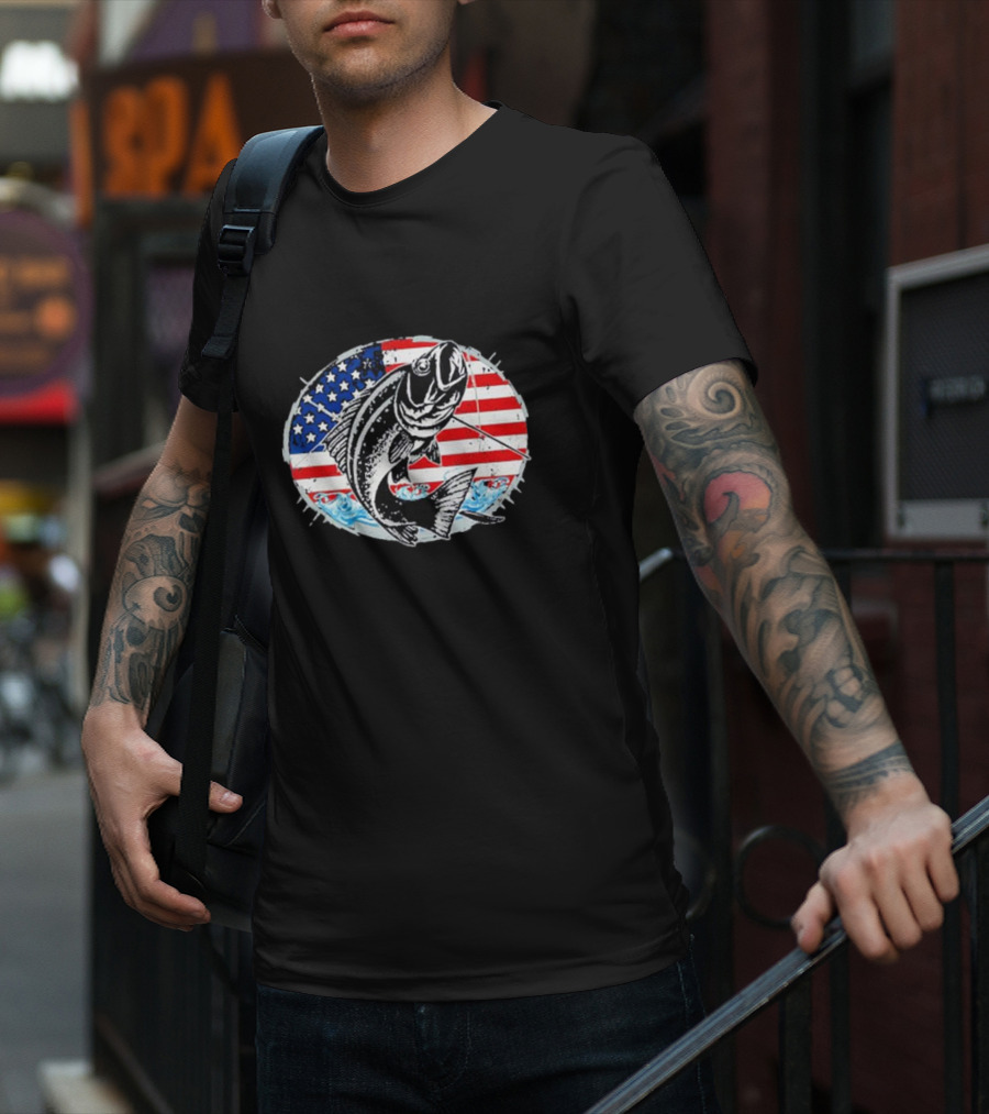 Fishing Lovers American Flag Bass Catch Waves Patriotic T-Shirt