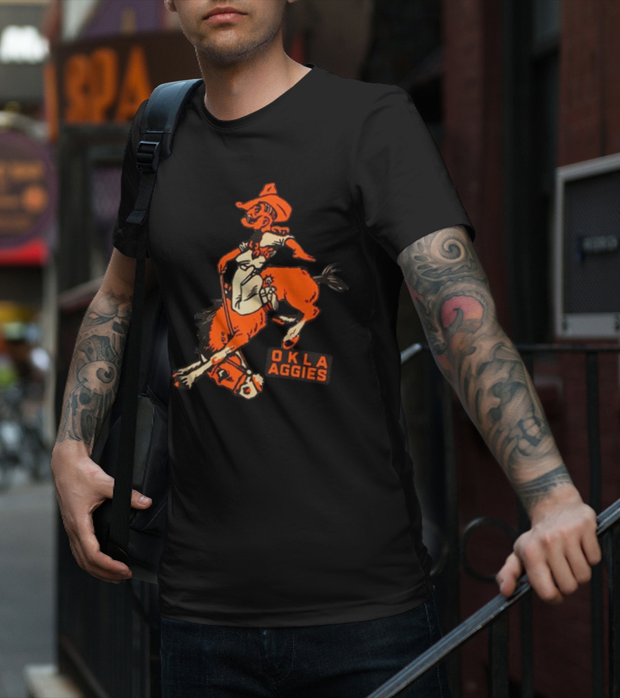 Oklahoma State Okla Aggies Cowboy Riding Horse T-Shirt