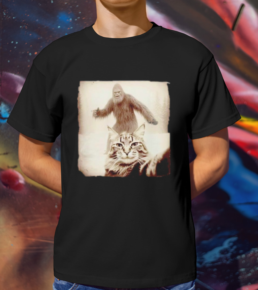 Cat Taking Selfie With Bigfoot In Snowy Forest Scene T-Shirt