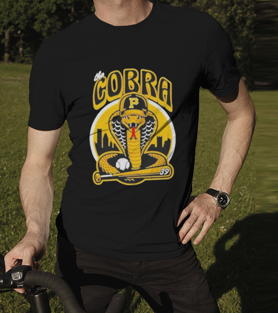 The Cobra Pittsburgh Pirates Baseball Bat City Skyline 39 T-Shirt