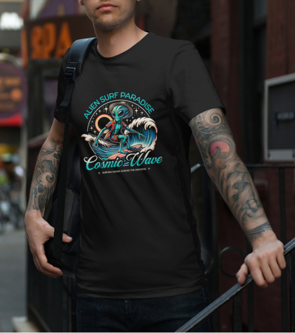 ALIEN SURF PARADISE COSMIC WAVE SURFING SAFARI ACROSS THE UNIVERSE T-Shirt