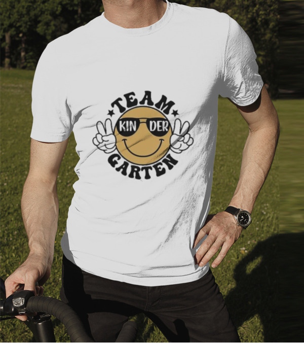 Team Kindergarten Smiley Sunglasses Peace T-Shirt