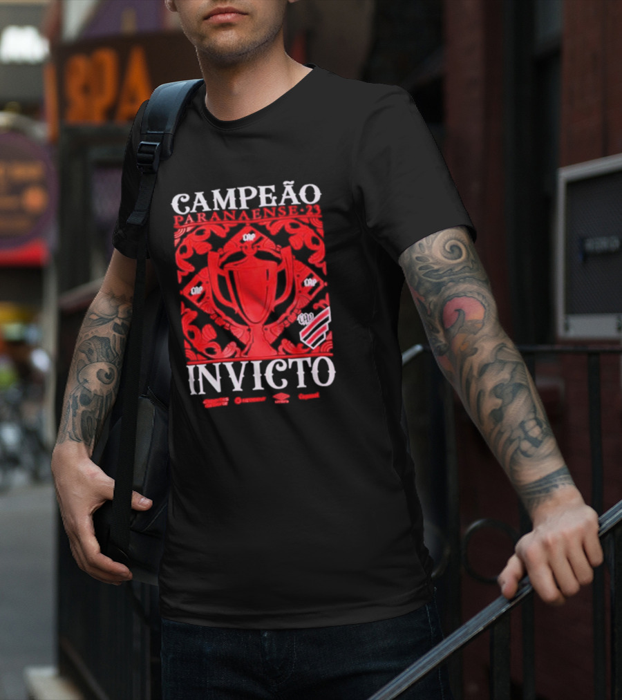 Campeão Paranaense 23 Invicto CAP Trophies And Emblems T-Shirt