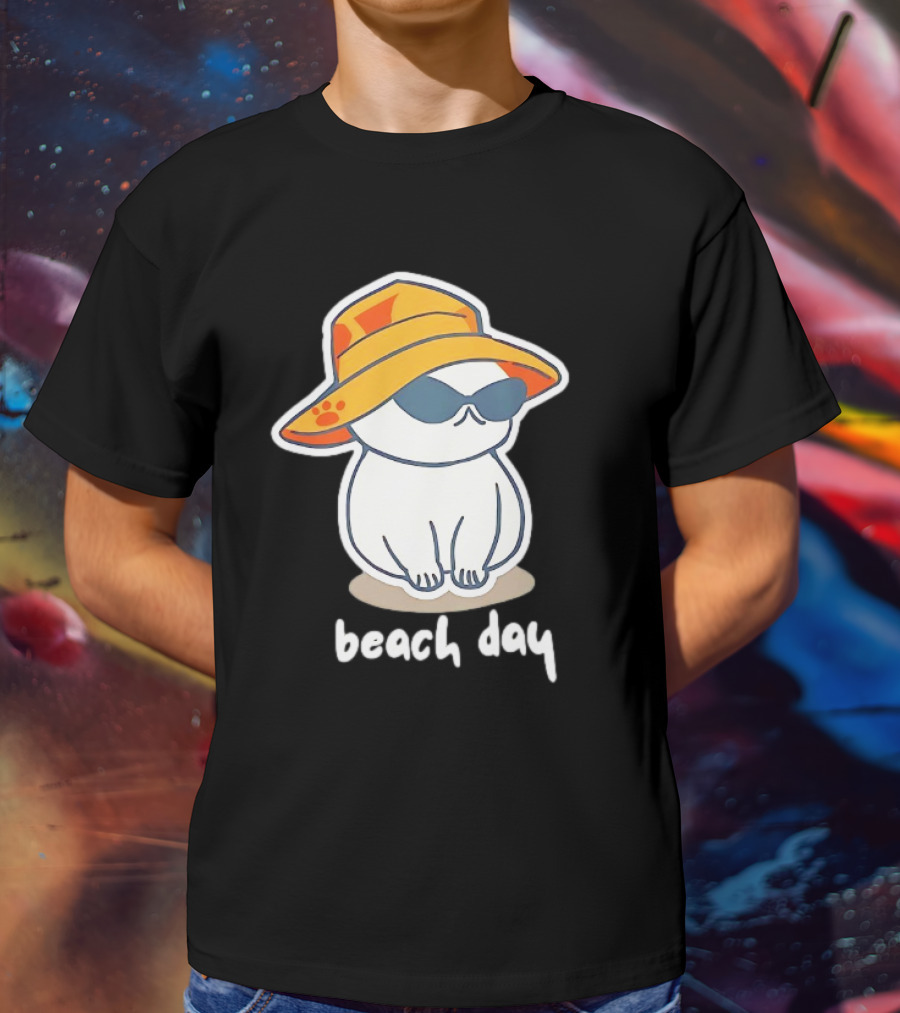 Cat Relaxing In Sunglasses And Hat For A Beach Day T-Shirt