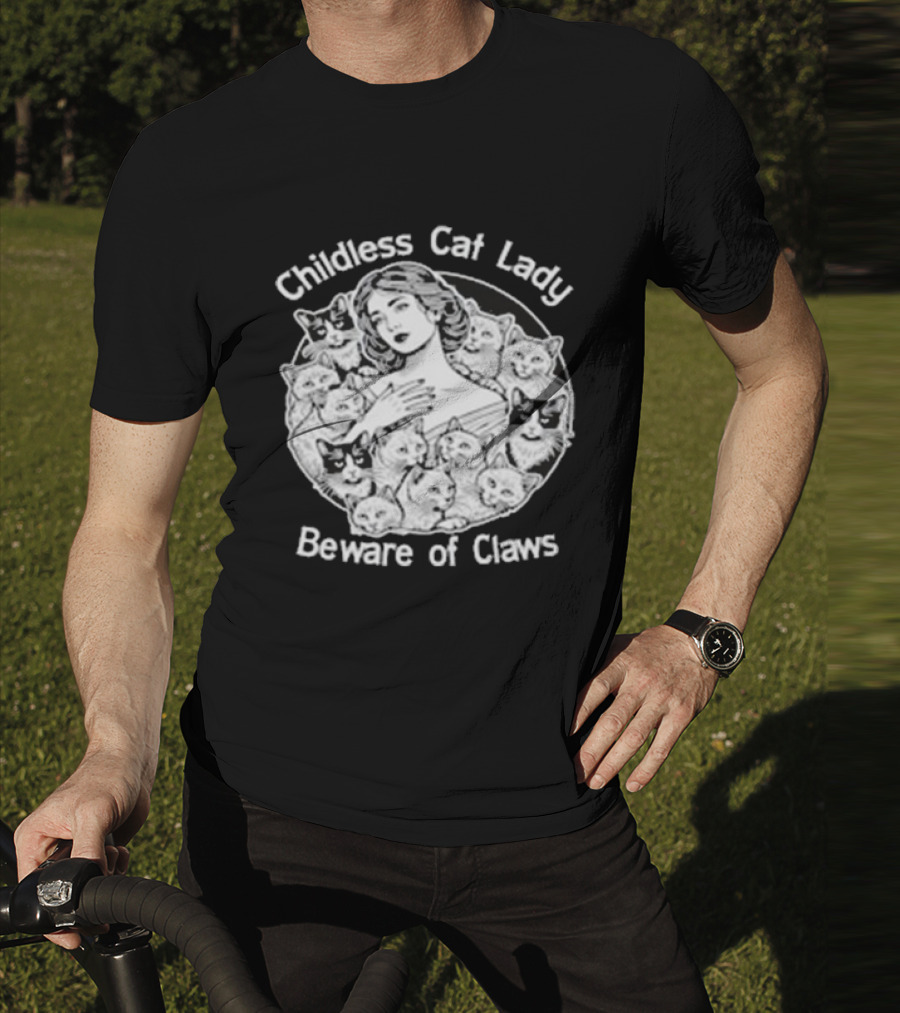 Childless Cat Lady Beware Of Claws Vintage T-Shirt