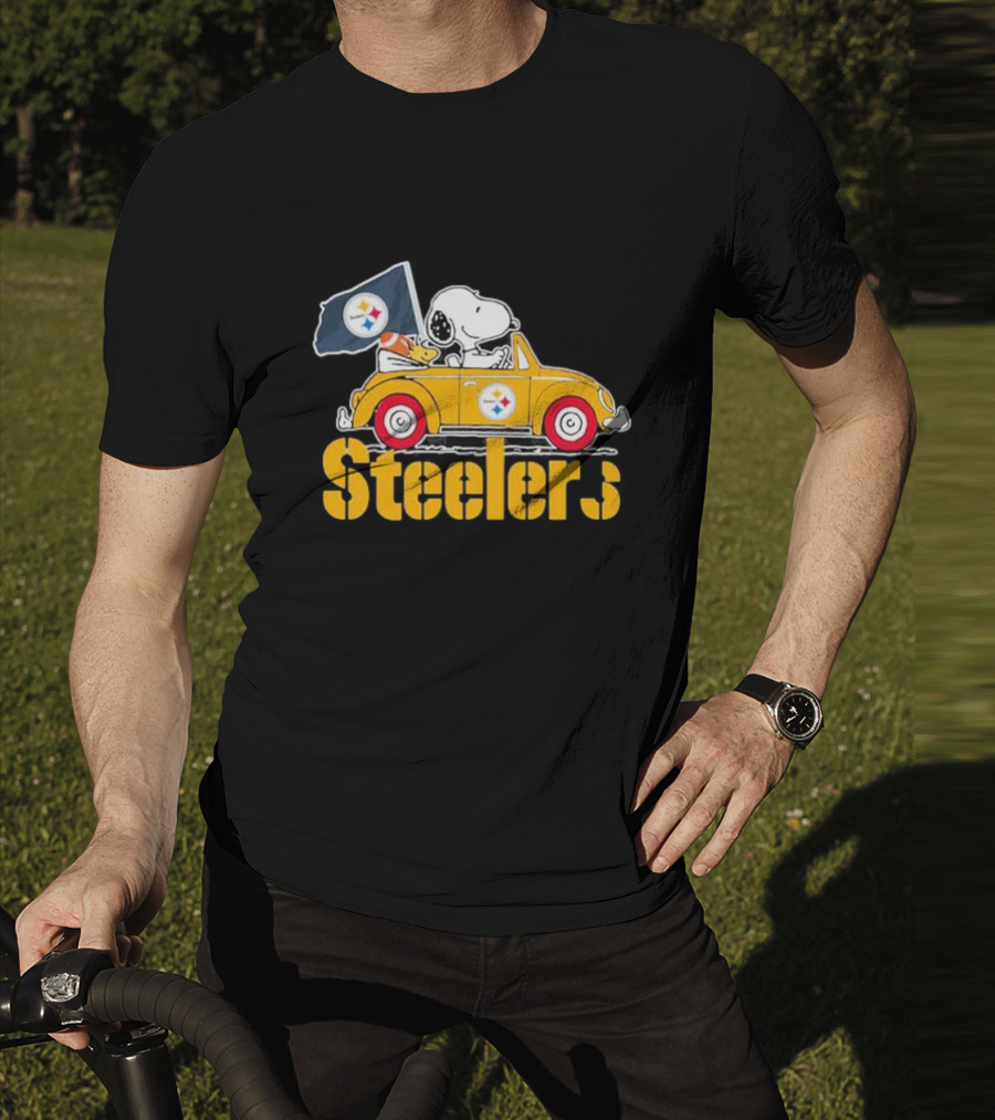 Peanuts Snoopy Woodstock Driving Yellow Car With Steelers Flag T-Shirt