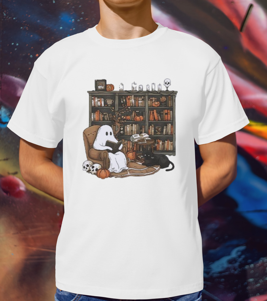 Retro Ghost Reading Books Skeletons Pumpkins Black Cat Library T-Shirt