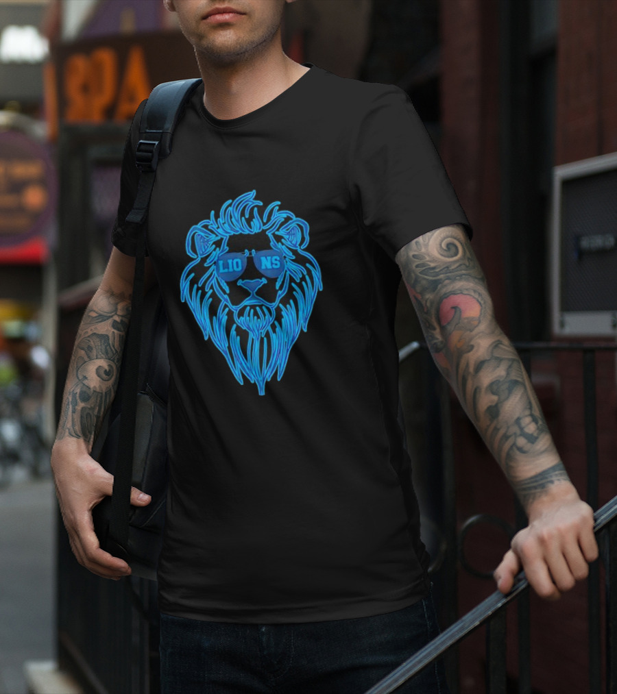 Detroit Lions Football Mascot With Sunglasses T-Shirt