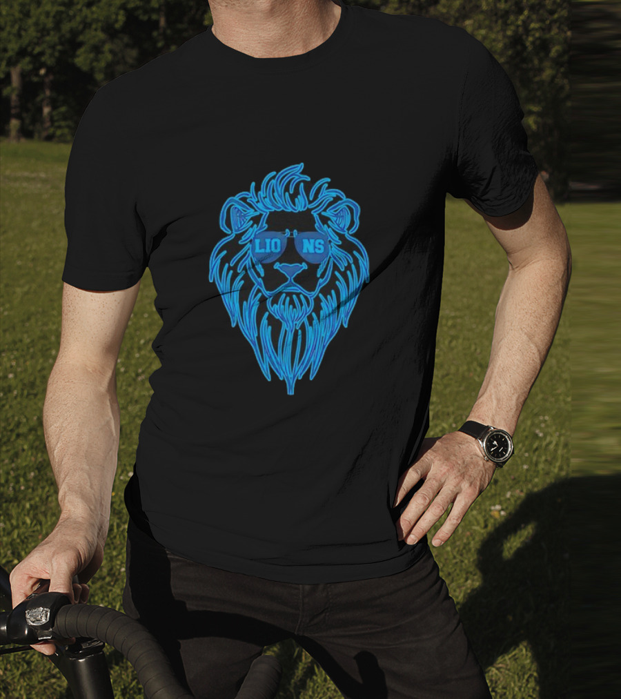 Detroit Lions Football Mascot With Sunglasses T-Shirt