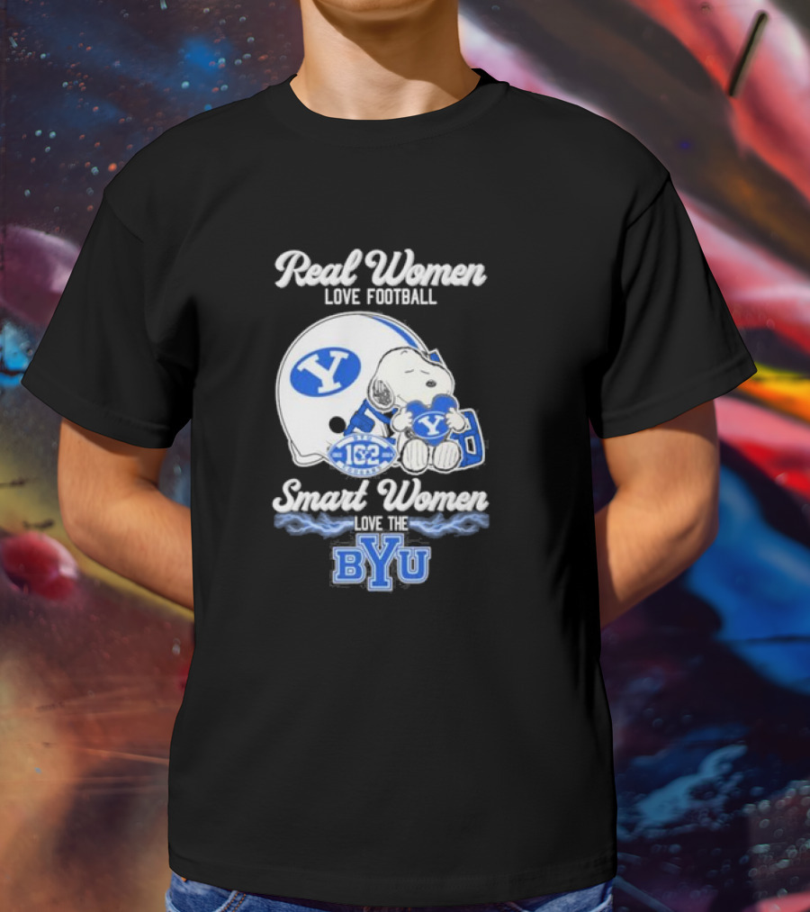 Real Women Love Football Smart Women Love The BYU Cougars Snoopy Helmet Fan 162 T-Shirt