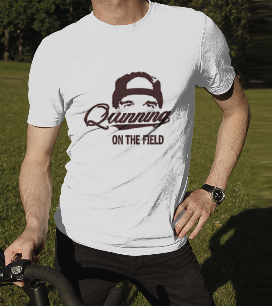 Commanders Quinning On The Field Dan Quinn T-Shirt
