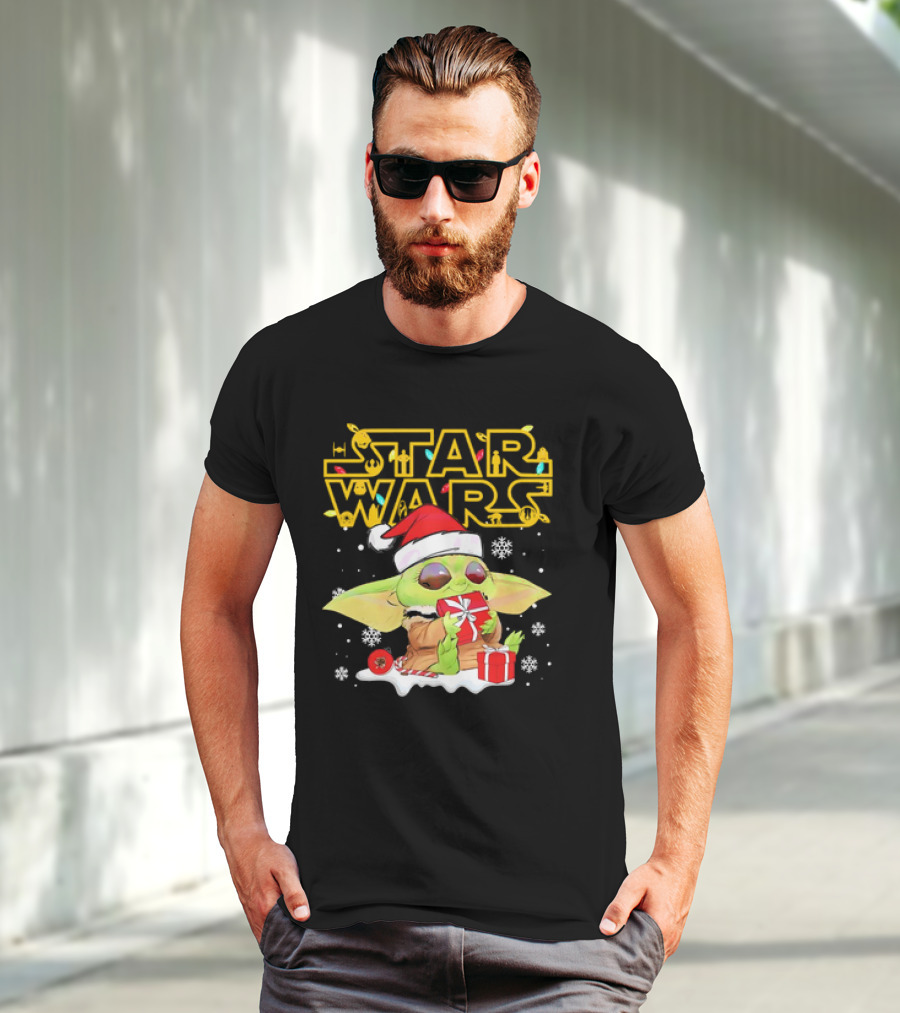Star Wars Baby Yoda Christmas Santa Hat Snowflakes T-Shirt