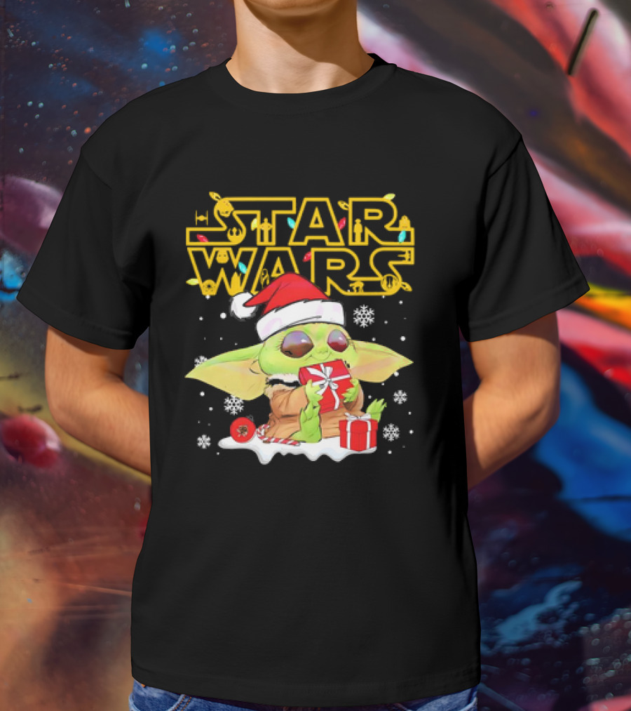 Star Wars Baby Yoda Christmas Santa Hat Snowflakes T-Shirt