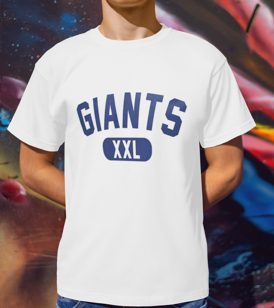 Laura Rutledge Wearing Giants XXL T-Shirt