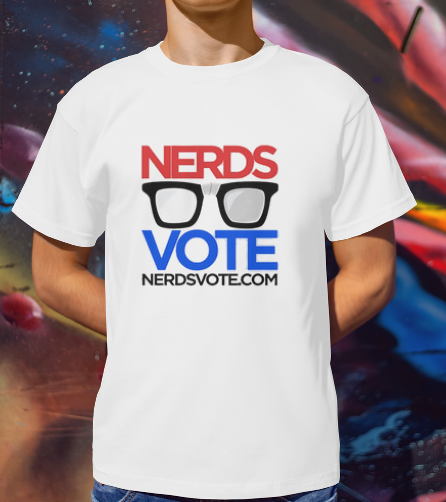 NERDSVOTE Classic Nerdsvote.com Glasses Logo Red Blue T-Shirt