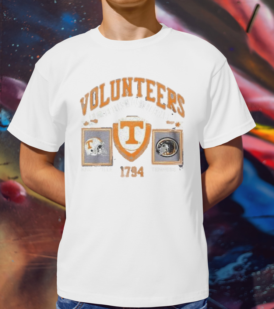 Volunteers Tennessee 1794 Knoxville ET Veritas Liberabit Football Helmet T-Shirt