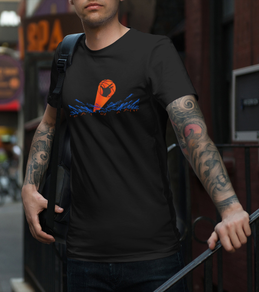 New York Knicks Basketball Spotlight Cityscape T-Shirt