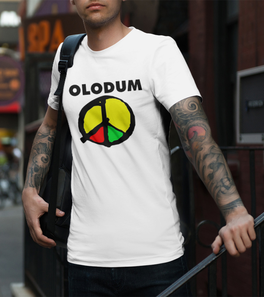 Olodum Peace Symbol With Red Yellow Green Segments T-Shirt