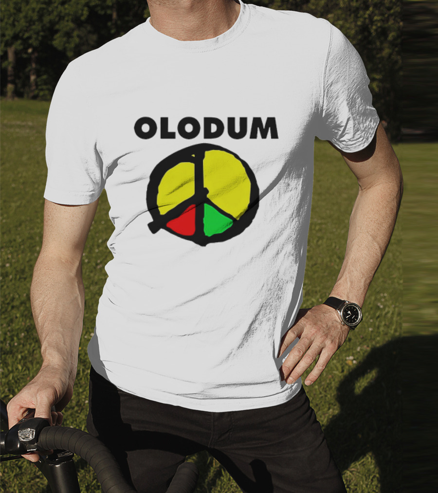 Olodum Peace Symbol With Red Yellow Green Segments T-Shirt