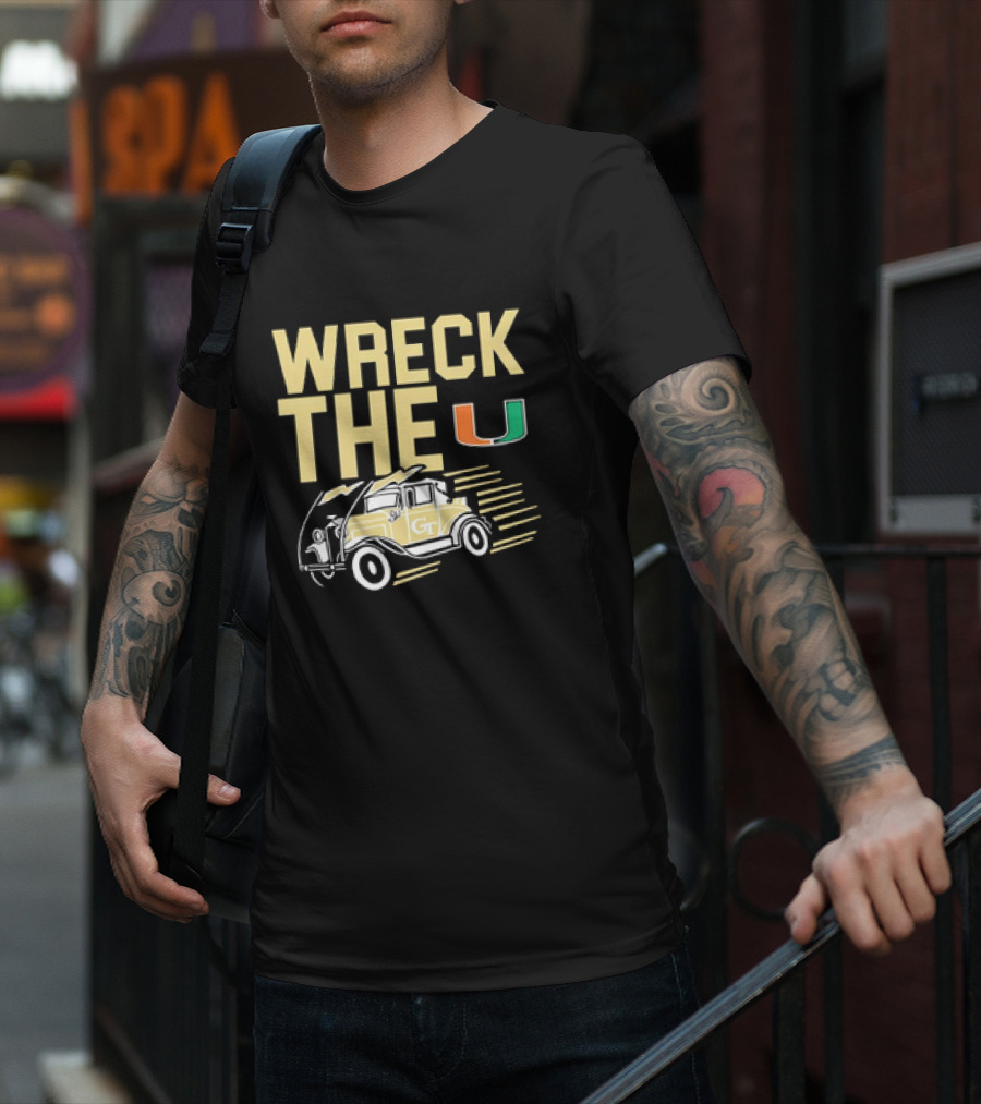 Wreck The U Georgia Tech Yellow Jackets GT Vintage Car Miami T-Shirt