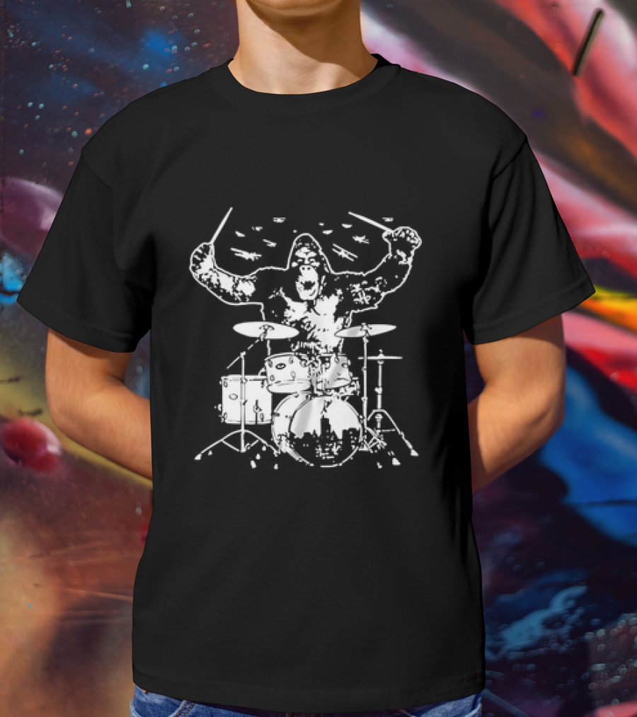 Gorilla King Kong Iconic Drumming Scene With Helicopters And City Skyline T-Shirt