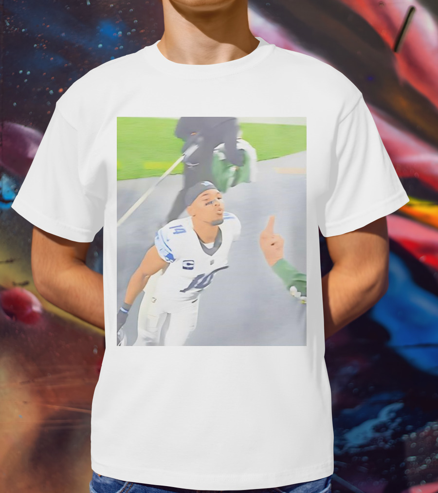 Amon Ra St Brown Number 14 Lions Kiss Meme T-Shirt