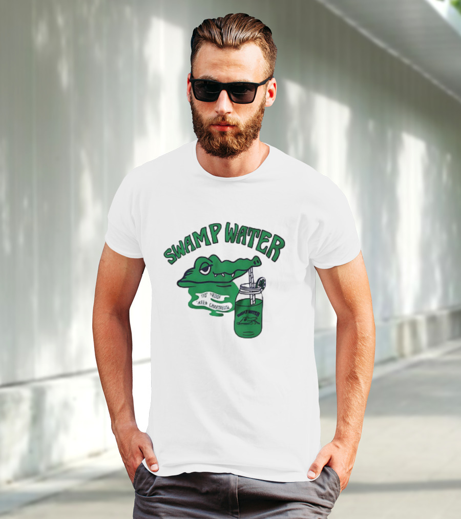 Swamp Water Alligator Drink Jar Vintage Cartoon T-Shirt