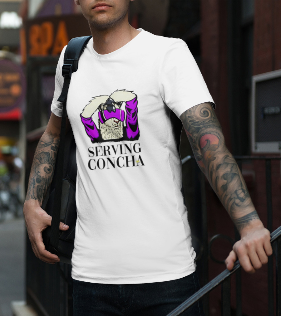 MarcoMania Serving Concha Llama With Purple T-Shirt