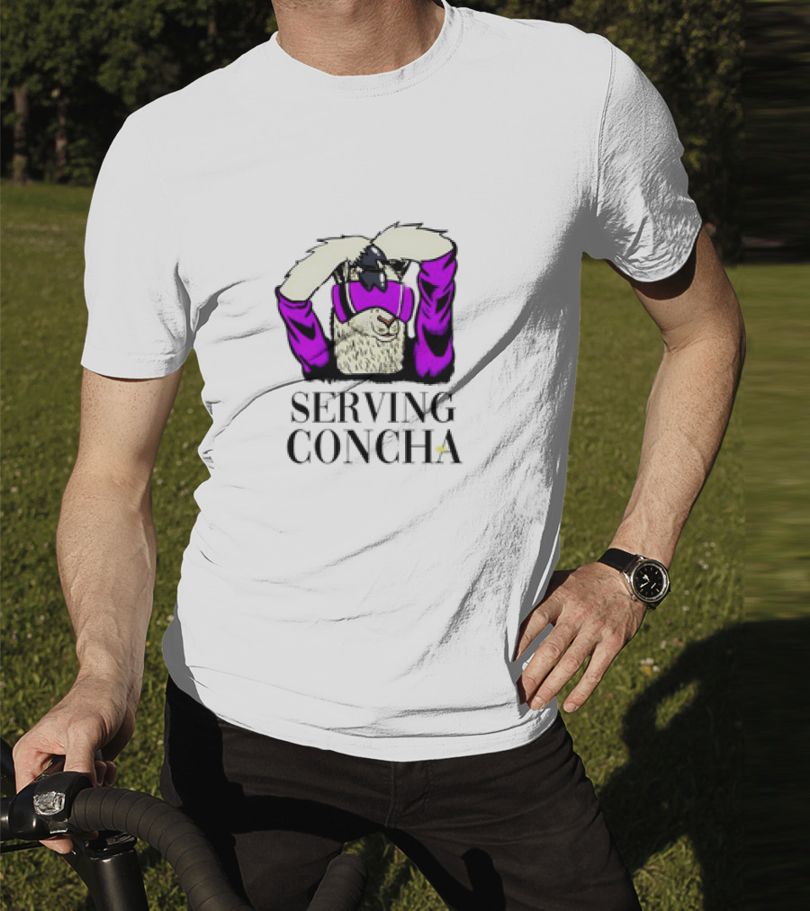 MarcoMania Serving Concha Llama With Purple T-Shirt
