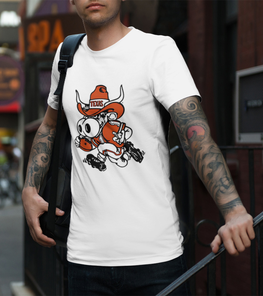 Bevo Texas Longhorn Football Mascot Running Cowboy Hat T-Shirt