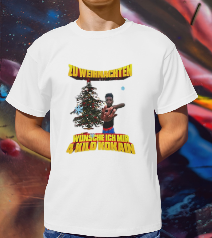 Zu Weihnachten Wünsche Ich Mir 4 Kilo Kokain Christmas Tree And Person T-Shirt