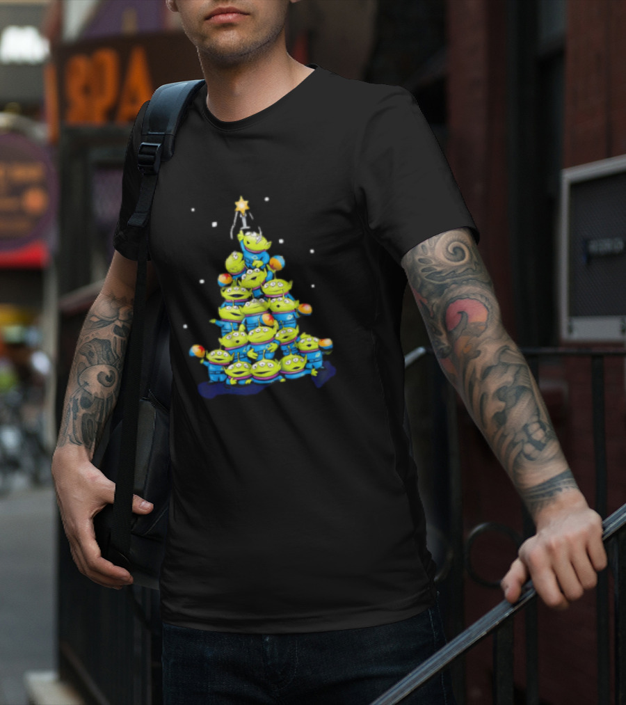 Aliens From Toy Story Forming Christmas Tree Tower With Star And Snowflakes T-Shirt