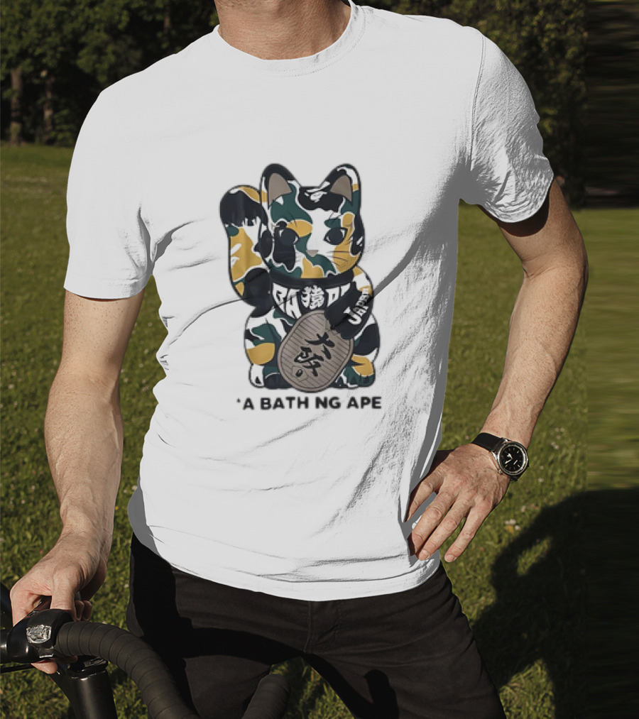 Cat Maneki Neko Japan A Bathing Ape T-Shirt